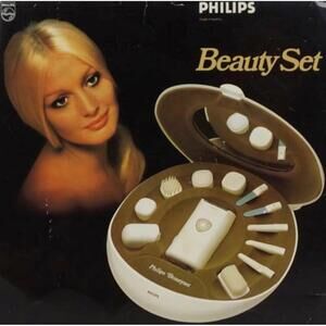 Philips Austria HP2122 Portable Women 1970s Grooming Kit